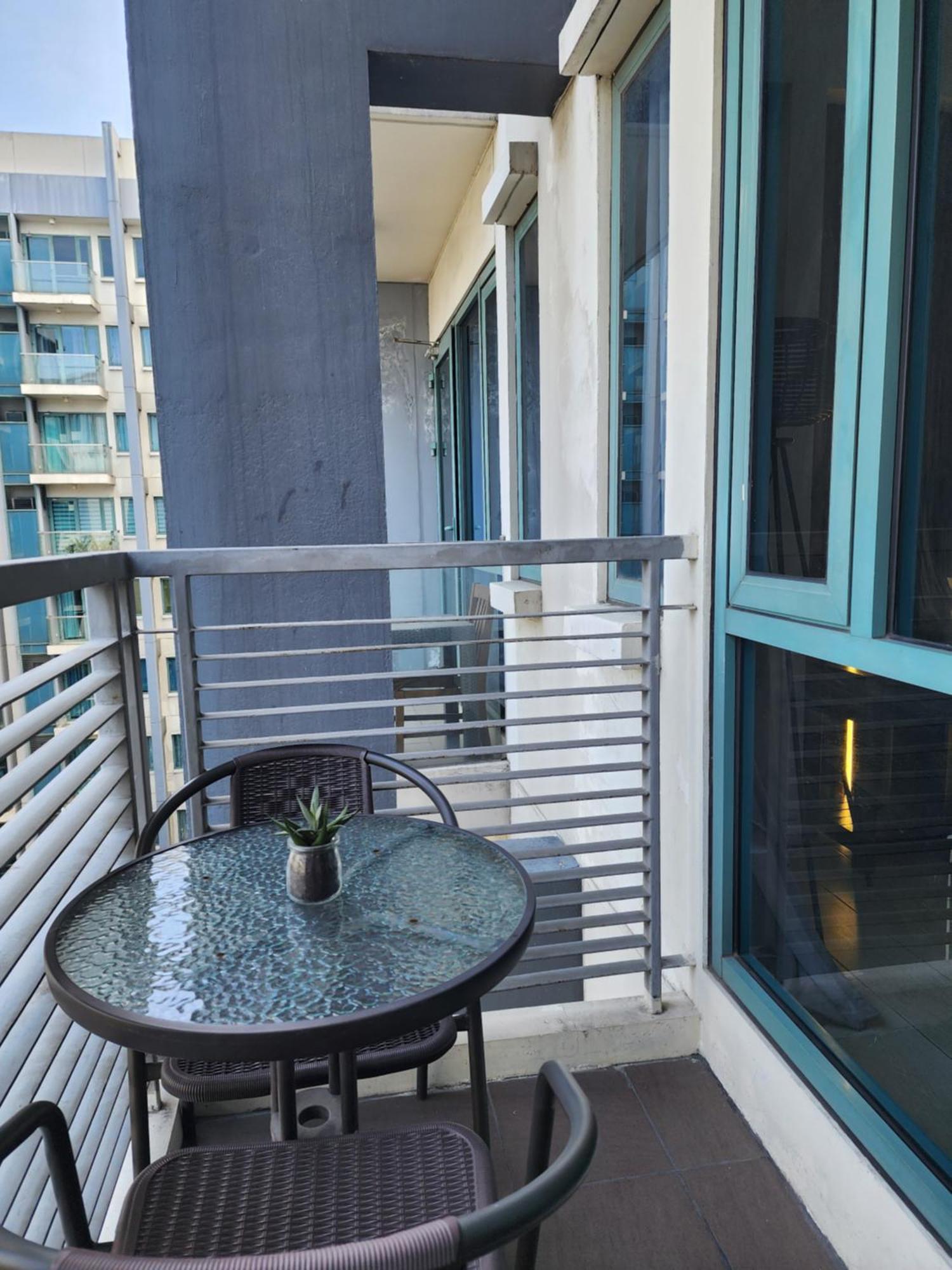 Palm Tree Villas Pasay Exterior photo